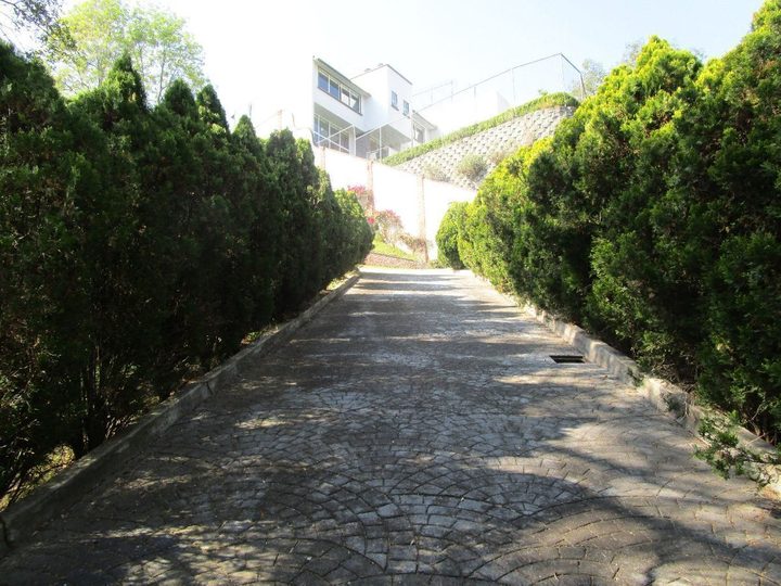 Terreno en Venta con 2 frentes en Fracc. Priv. en Cda de Monte Everest 9 — fotografía 4