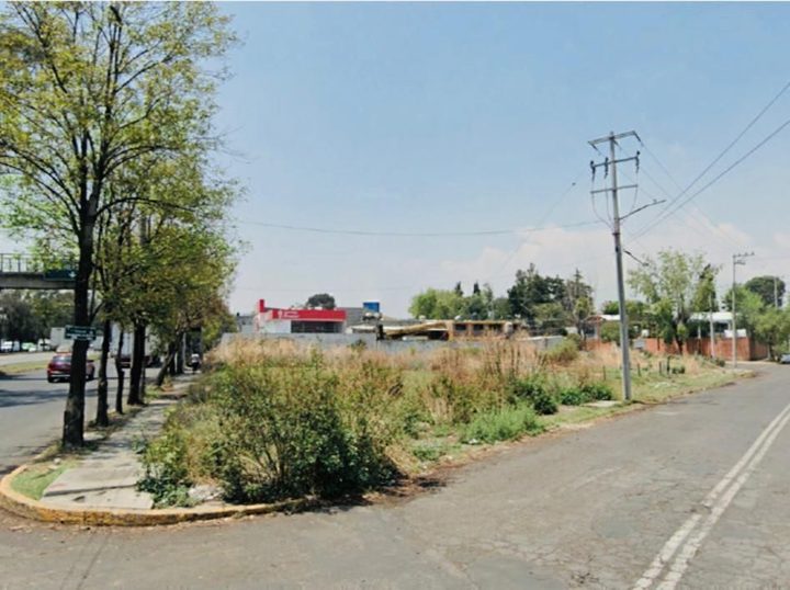 En Venta Terreno Comercial 1,950M2 en el Fracci. Valle Ceylán Tlalnepantla — fotografía principal