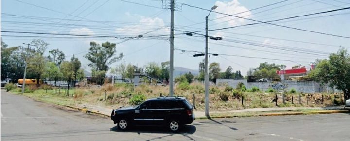 En Venta Terreno Comercial 1,950M2 en el Fracci. Valle Ceylán Tlalnepantla — fotografía 3